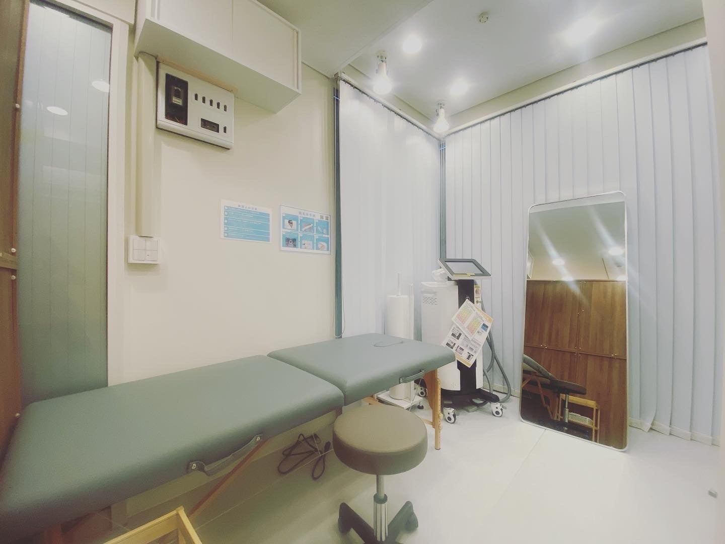 多摩市に話題の無人脱毛サロンがオープン！ - セルフ脱毛サロンONESELF(ワンセルフ)のサブ画像4_無人の店内