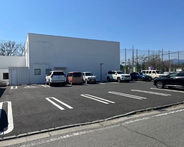 【群馬県2店舗目】前橋市に話題の無人脱毛サロンがオープン！ - セルフ脱毛サロンONESELF(ワンセルフ)のサブ画像7_駐車場完備