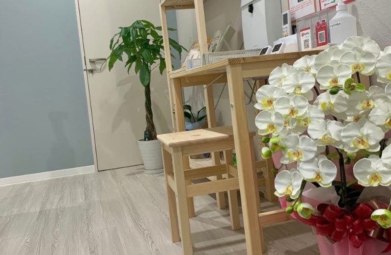 一宮市に話題の無人脱毛サロンがオープン！ - セルフ脱毛サロンONESELF(ワンセルフ)のサブ画像5_明るく清潔な店内