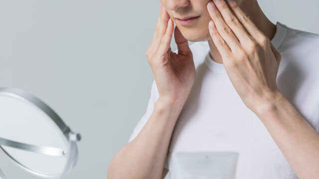 【敏感肌×ヒゲ処理に関する調査】敏感肌の人はあご下の処理に注意が必要！避けるべきヒゲ処理方法とは？のメイン画像